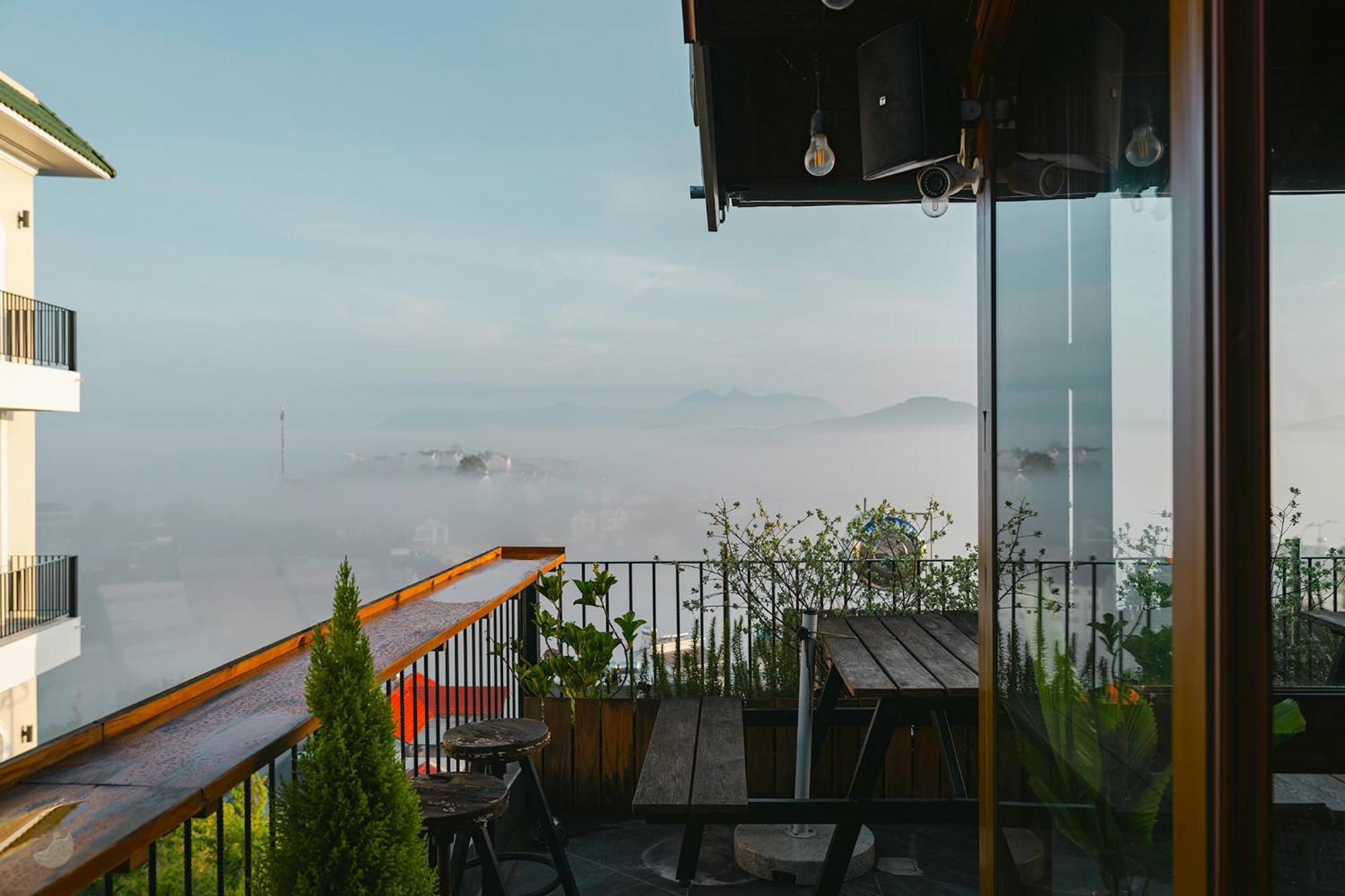 Miền Sương Khói - Home&Café Khu Chi Lăng Exterior foto